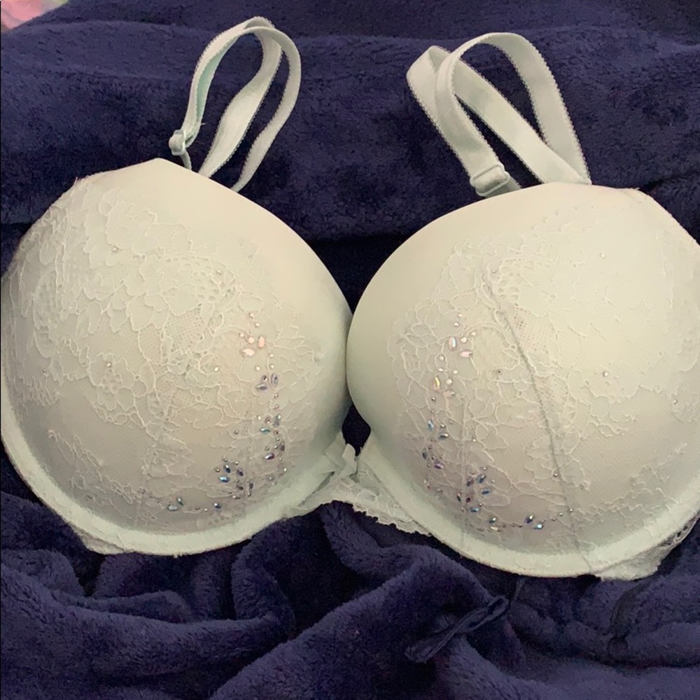 Victoria Secret 34DD mint push up